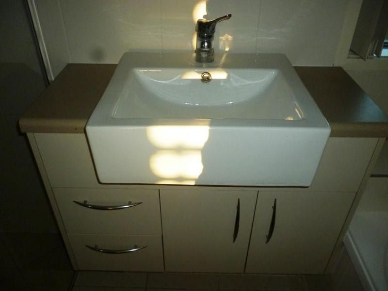 1/2 Gibbs Street, Churchill QLD 4305