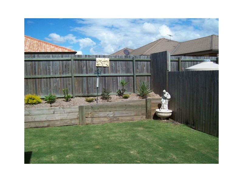 18 Sophie Street, Raceview QLD 4305