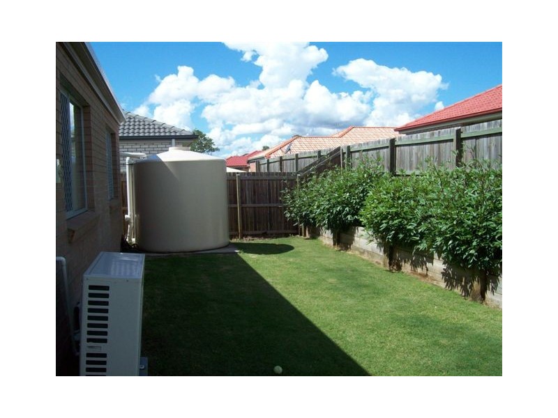 18 Sophie Street, Raceview QLD 4305