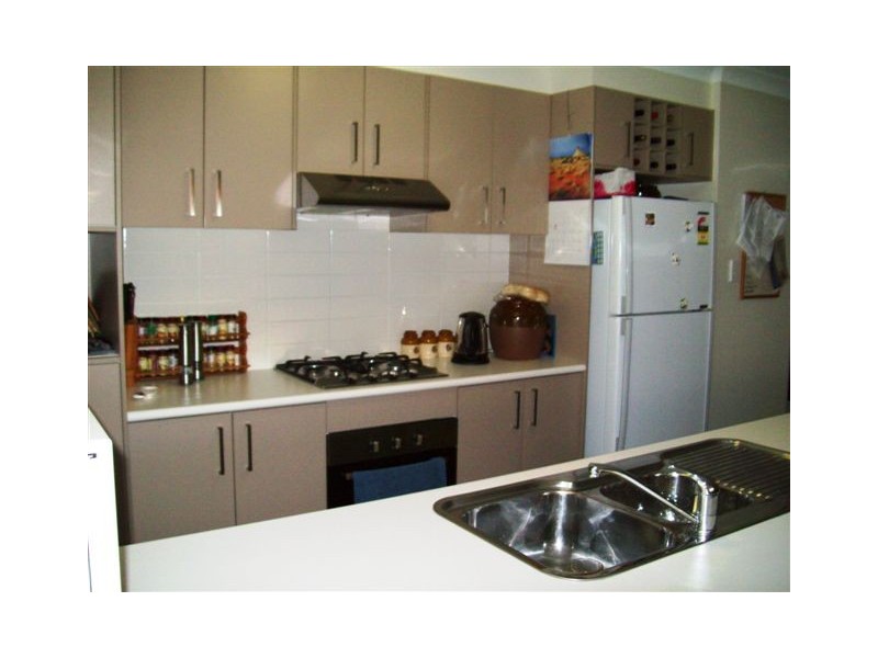 18 Sophie Street, Raceview QLD 4305