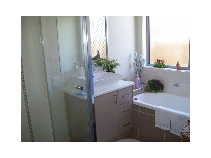 18 Sophie Street, Raceview QLD 4305