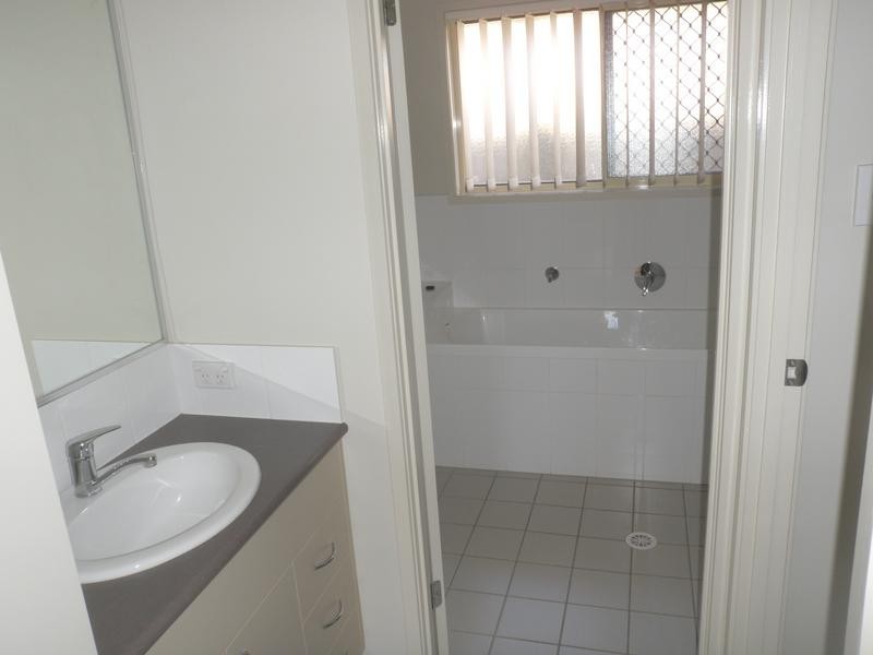 3 Cardin Close, Wulkuraka QLD 4305