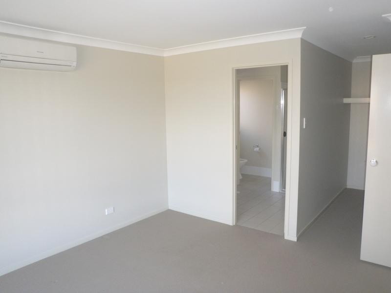 3 Cardin Close, Wulkuraka QLD 4305