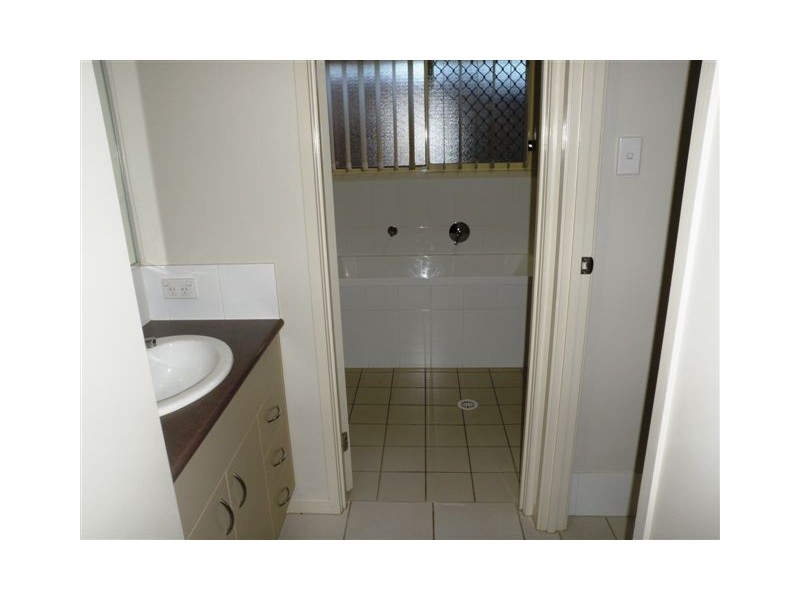 3 Cardin Close, Wulkuraka QLD 4305