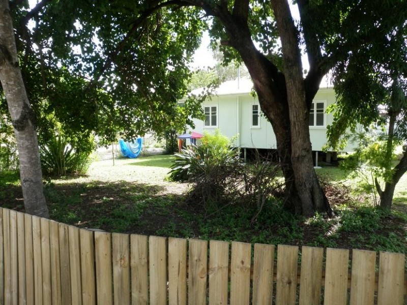 35 Doyle Street, Silkstone QLD 4304