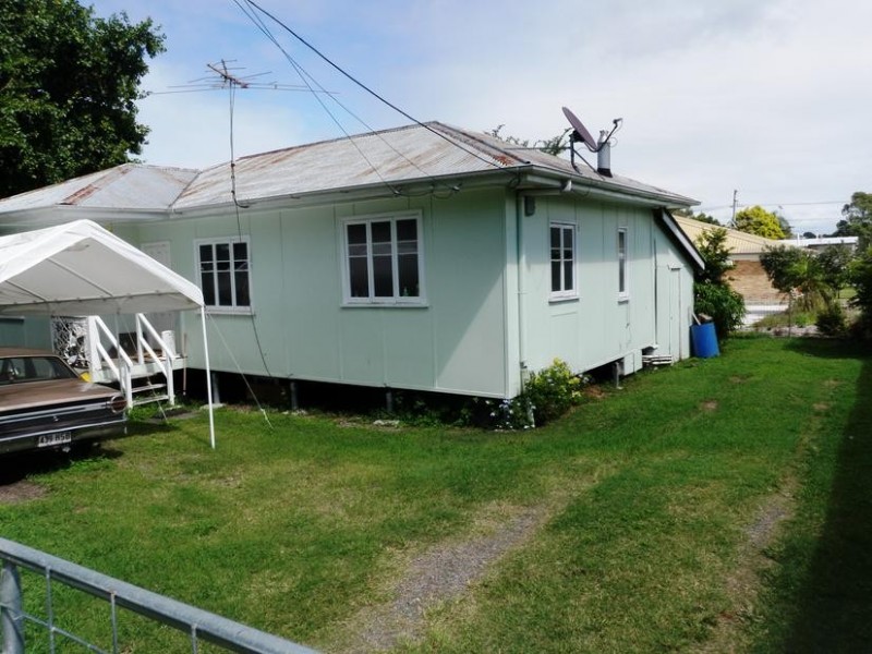 35 Doyle Street, Silkstone QLD 4304