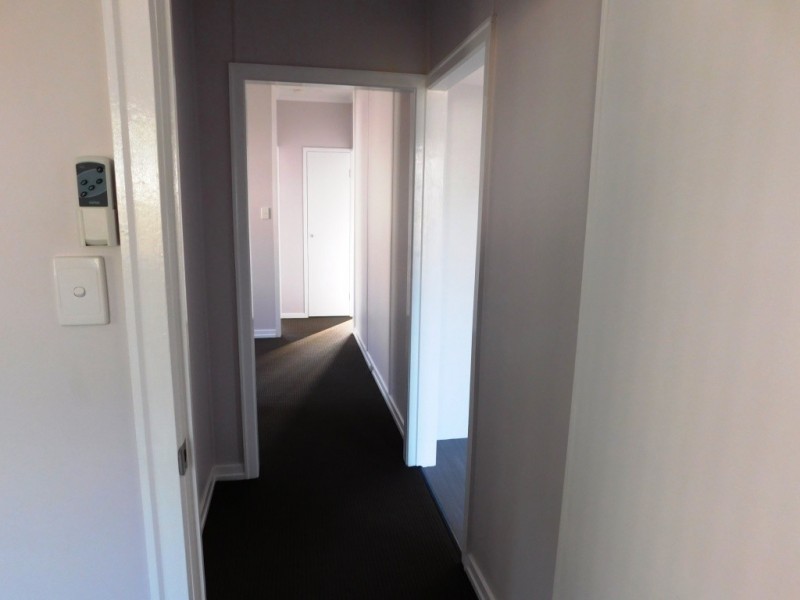 11a Lusitania Street, Newtown QLD 4305