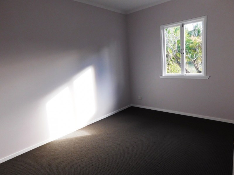 11a Lusitania Street, Newtown QLD 4305