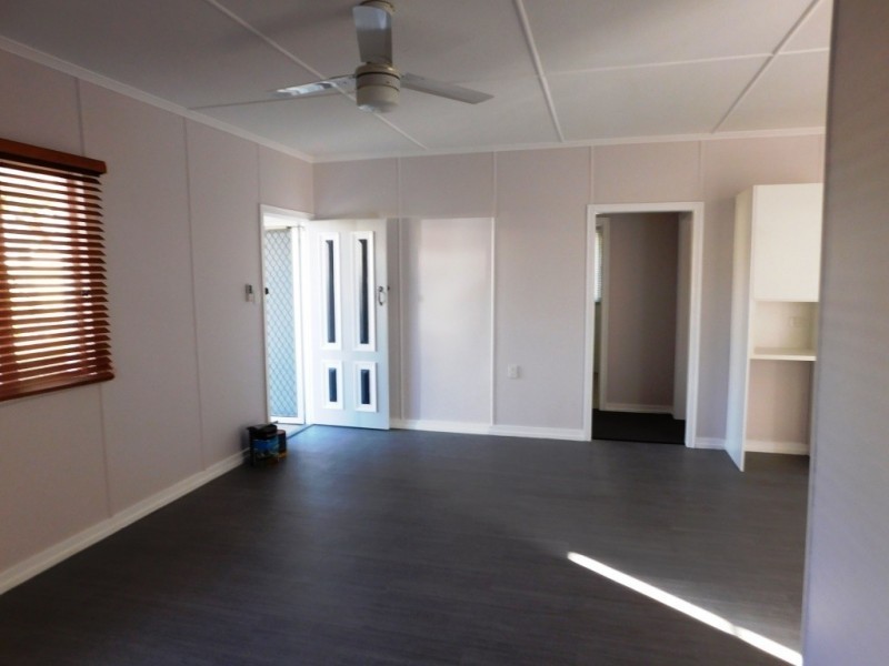 11a Lusitania Street, Newtown QLD 4305