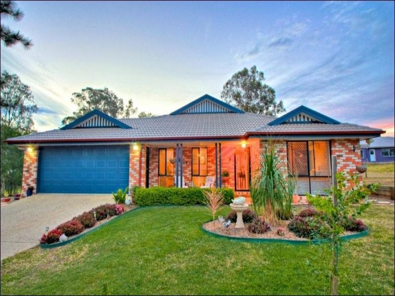 2 Bayley Road, Pine Mountain QLD 4306