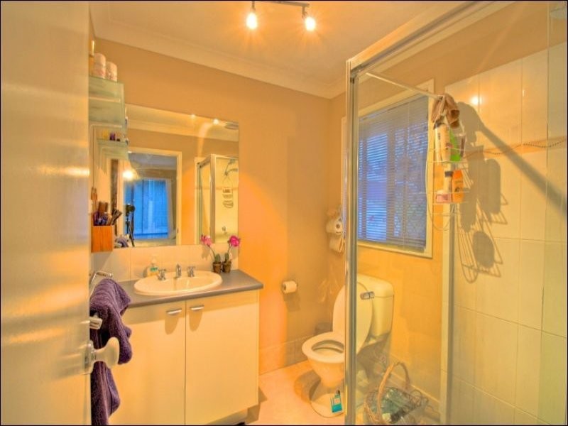 2 Bayley Road, Pine Mountain QLD 4306