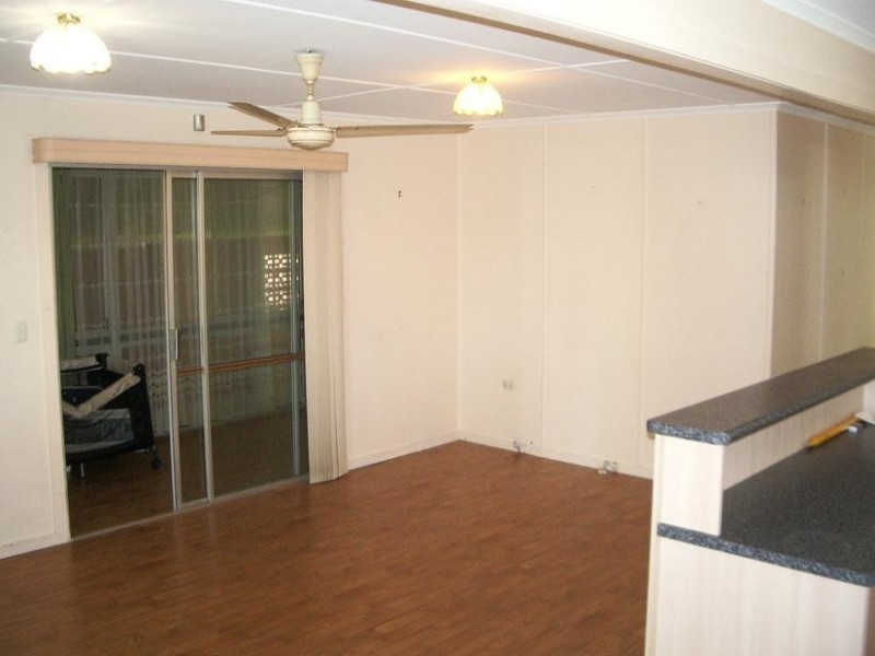 18 Prince Street, Dinmore QLD 4303