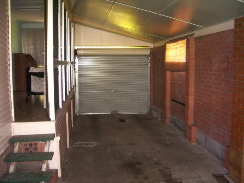 18 Prince Street, Dinmore QLD 4303