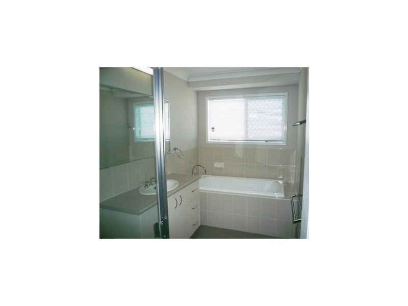 Flinders View QLD 4305