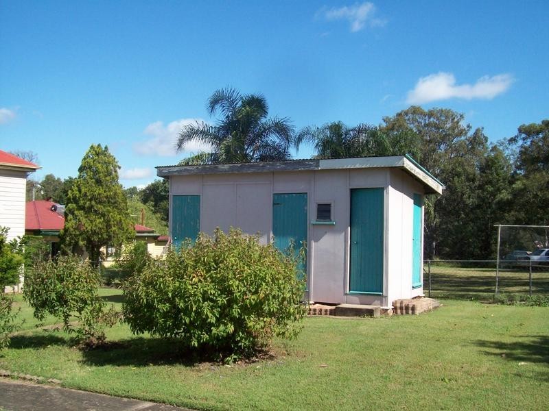 38 Mary Street, Blackstone QLD 4304