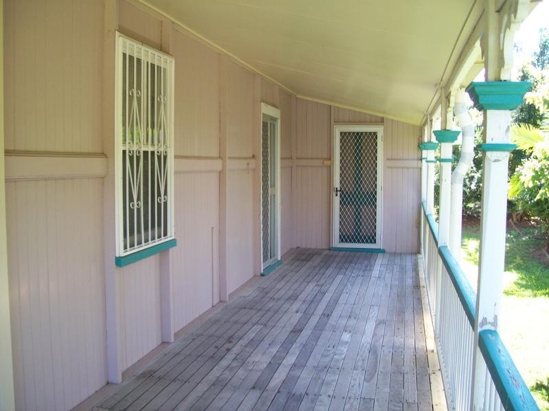 38 Mary Street, Blackstone QLD 4304