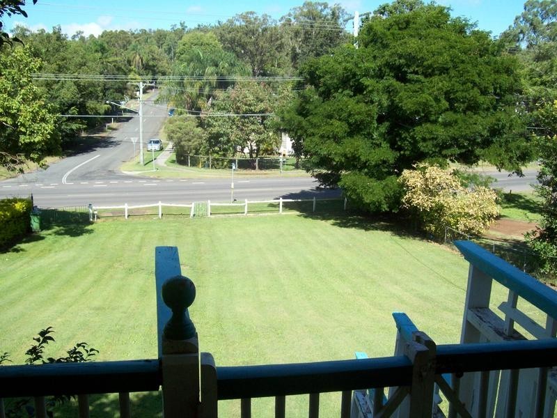38 Mary Street, Blackstone QLD 4304