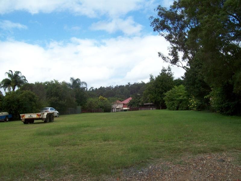 33 Queen Street, Blackstone QLD 4304