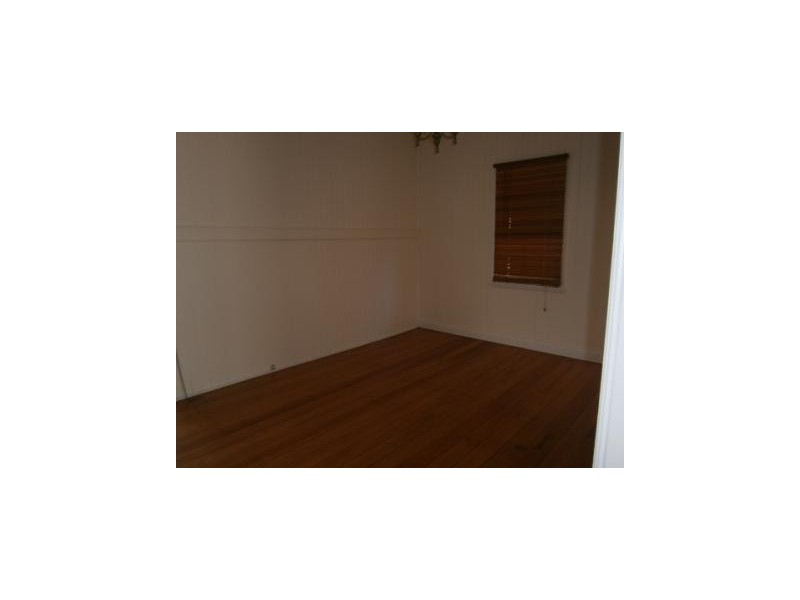 112 Woodend Road, Woodend QLD 4305