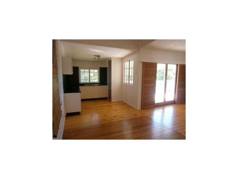 112 Woodend Road, Woodend QLD 4305