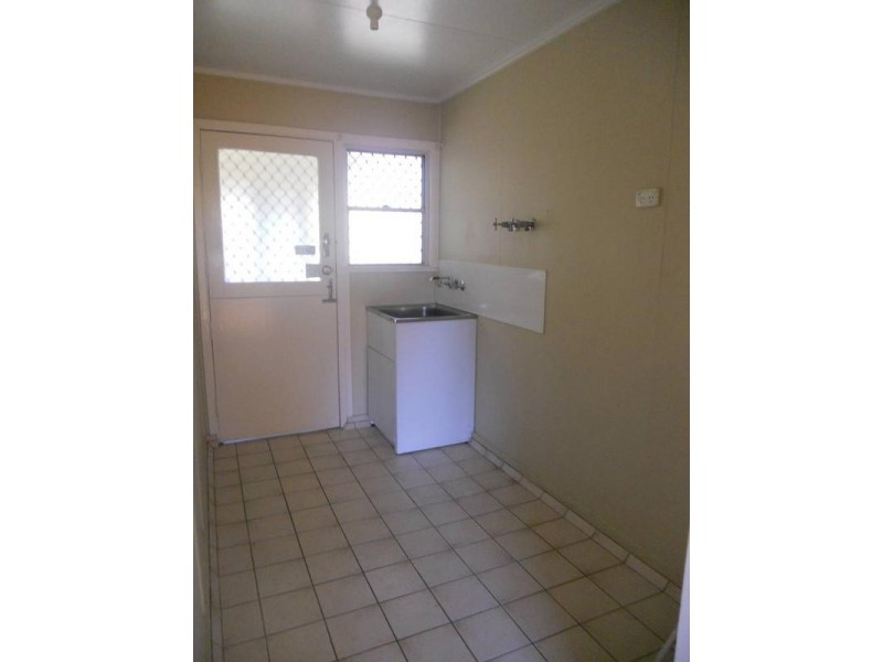 4 Dossie Street, Riverview QLD 4303