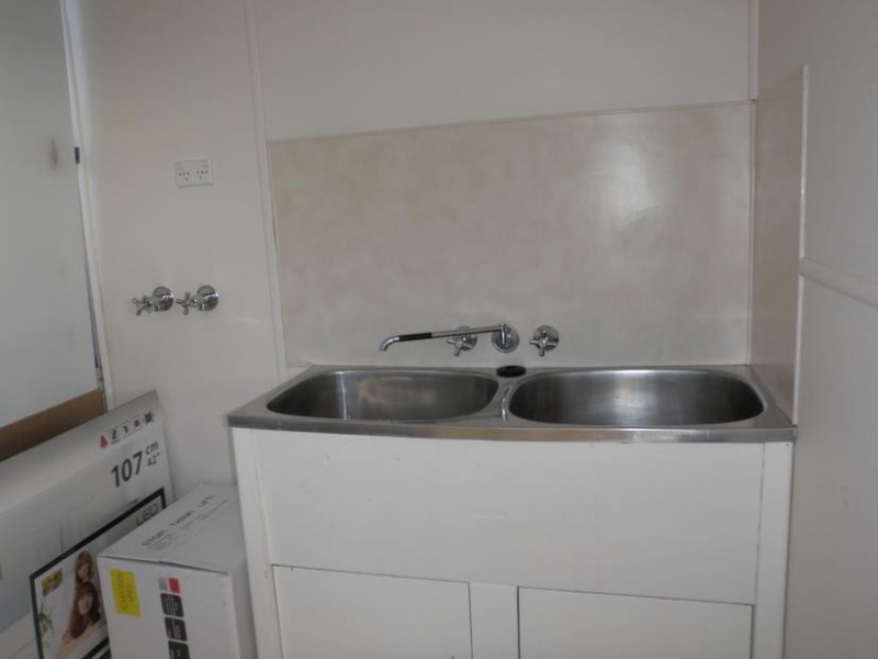 6 Huish Street, Eastern Heights QLD 4305