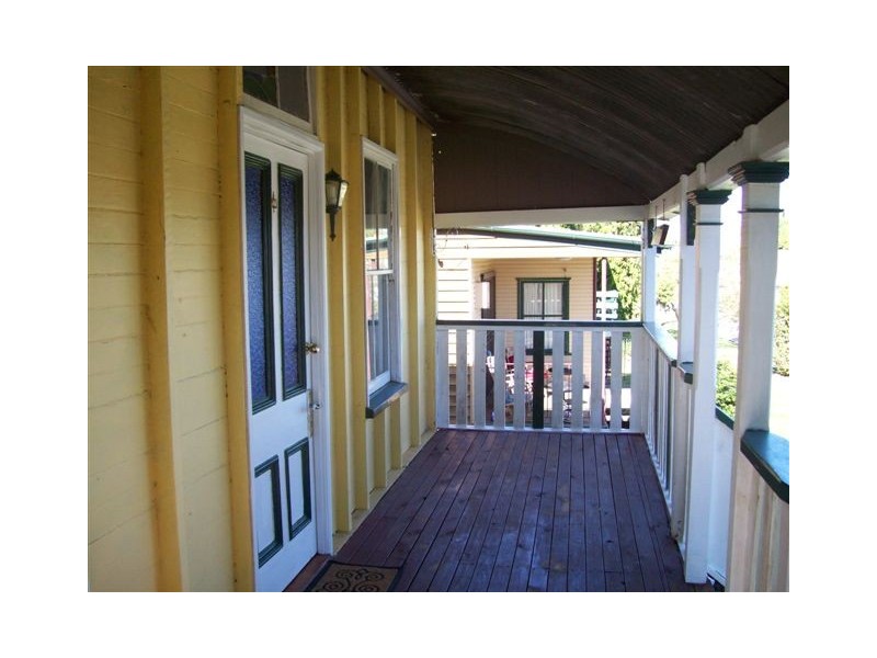 9 Palmer Street, North Ipswich QLD 4305