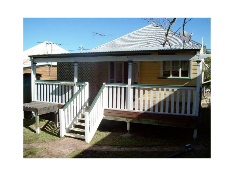 9 Palmer Street, North Ipswich QLD 4305
