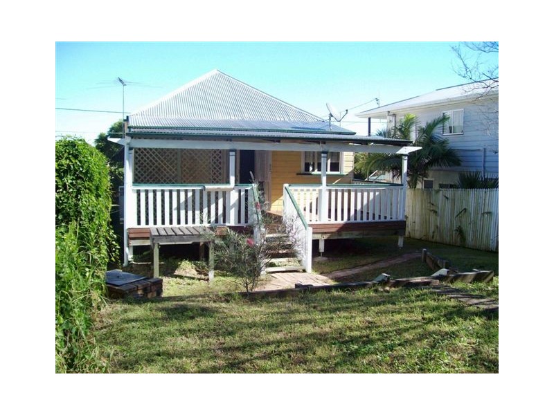 9 Palmer Street, North Ipswich QLD 4305