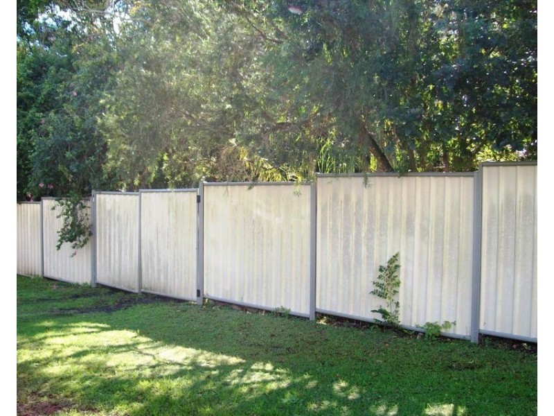 19 Hayes Street, Raceview QLD 4305