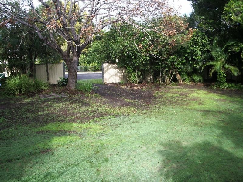 19 Hayes Street, Raceview QLD 4305