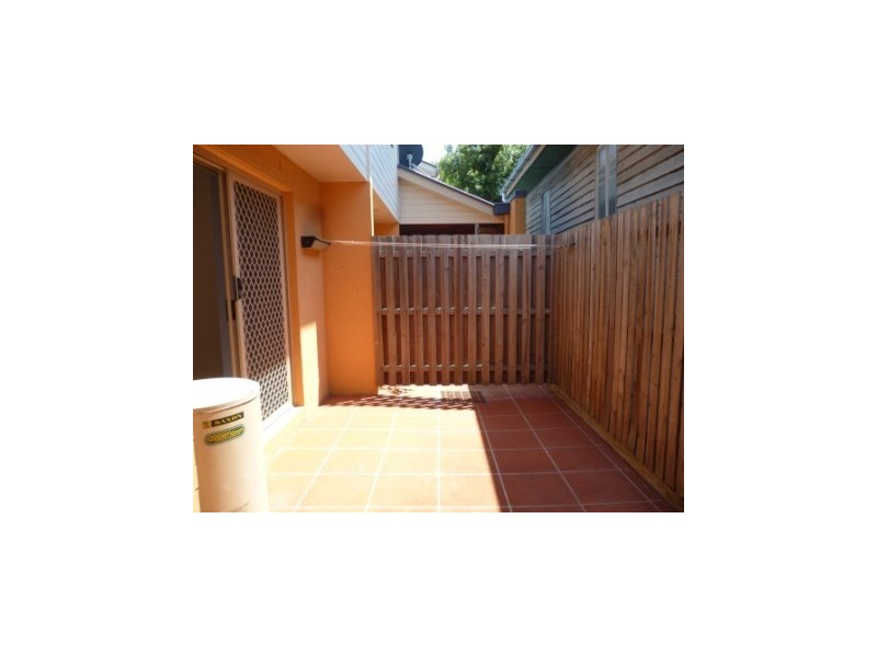 1/20 Lowry Street, North Ipswich QLD 4305