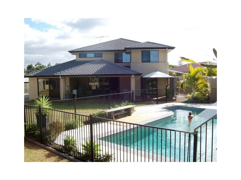 14 Alexandra Close, Flinders View QLD 4305