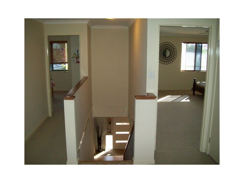 14 Alexandra Close, Flinders View QLD 4305