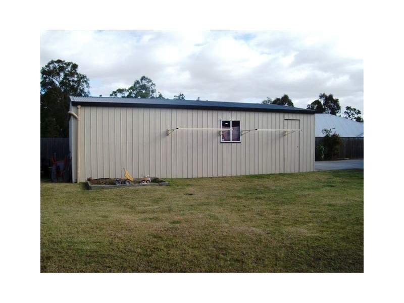 14 Alexandra Close, Flinders View QLD 4305