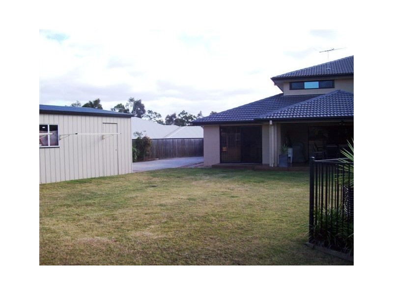 14 Alexandra Close, Flinders View QLD 4305