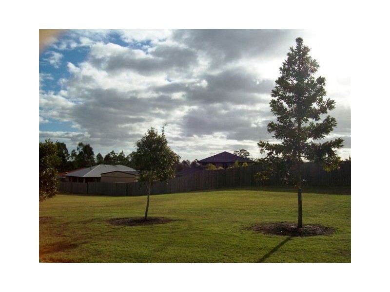 14 Alexandra Close, Flinders View QLD 4305