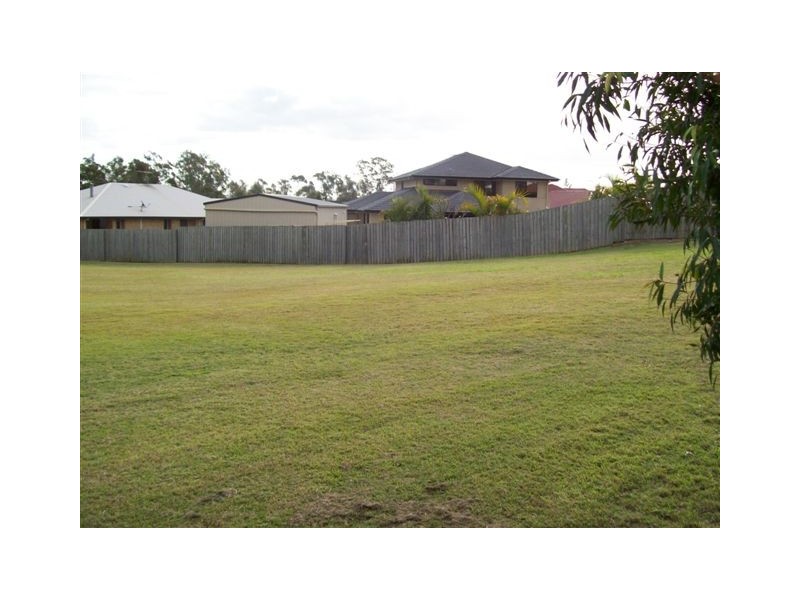 14 Alexandra Close, Flinders View QLD 4305