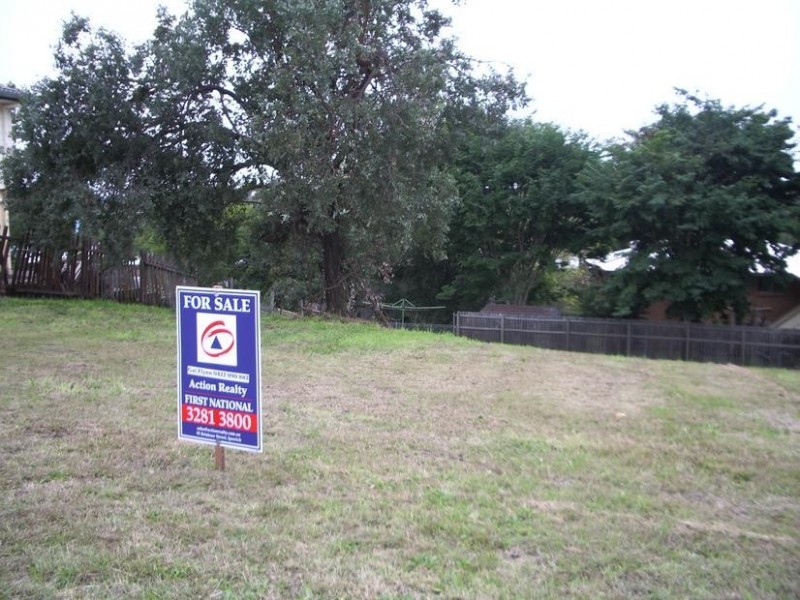 26 Skinner, Silkstone QLD 4304