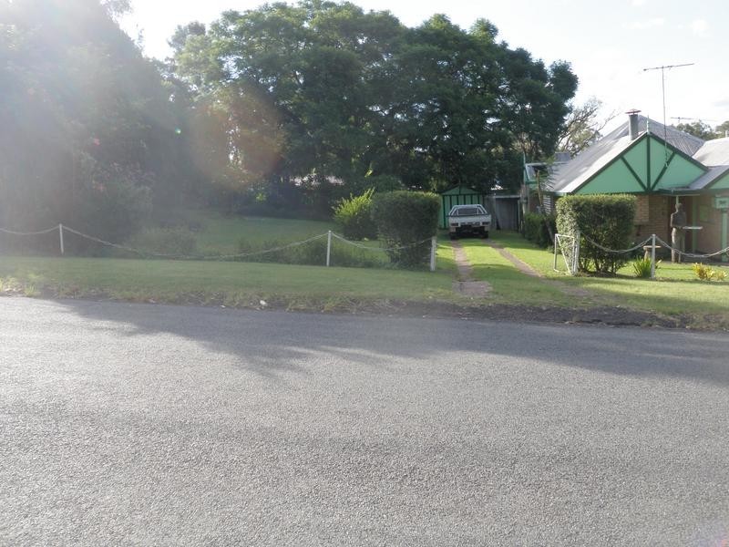 106 Barclay Street, Bundamba QLD 4304