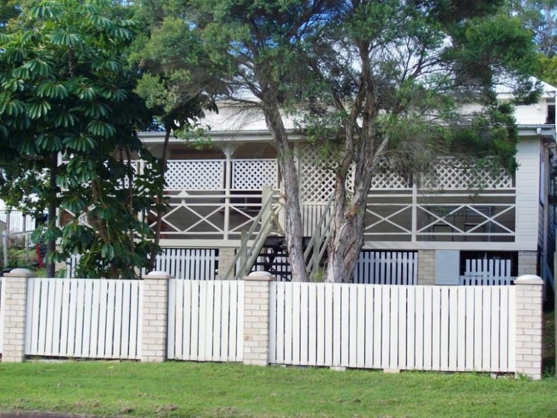 13 Smith Street, North Ipswich QLD 4305