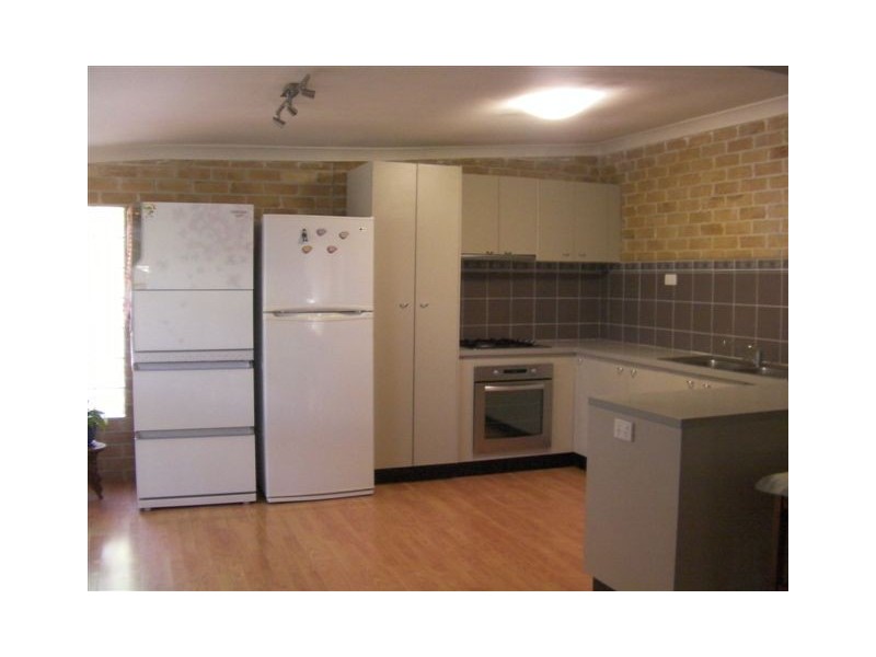 13 Smith Street, North Ipswich QLD 4305