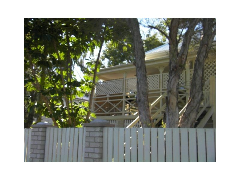 13 Smith Street, North Ipswich QLD 4305