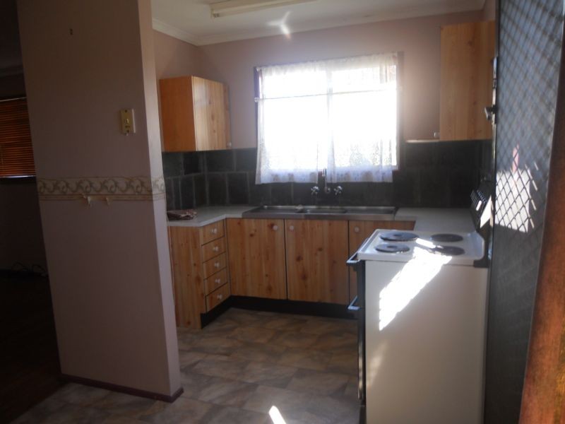 14 Midland Street, Yamanto QLD 4305