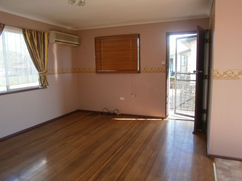 14 Midland Street, Yamanto QLD 4305