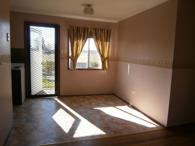 14 Midland Street, Yamanto QLD 4305