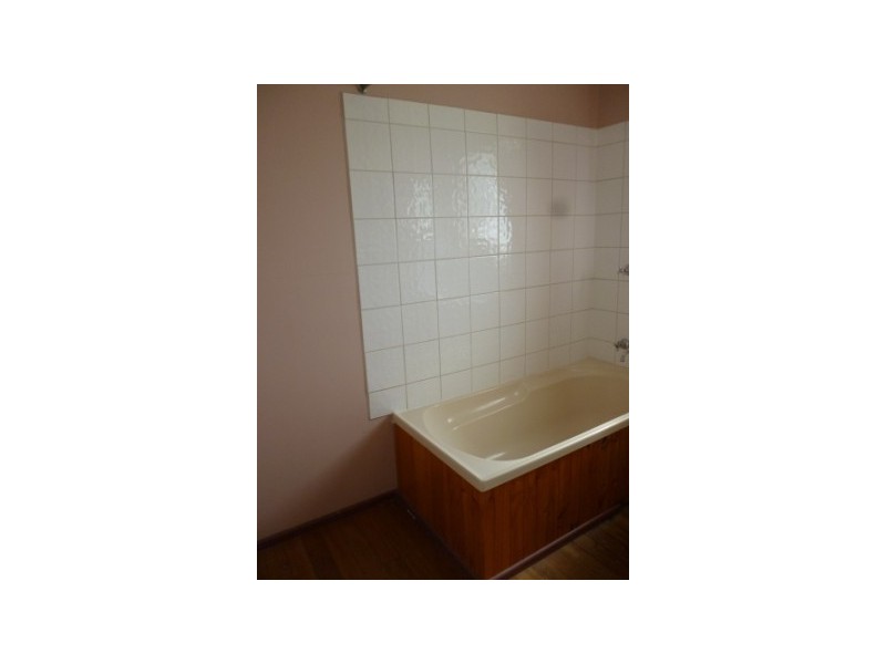 14 Midland Street, Yamanto QLD 4305