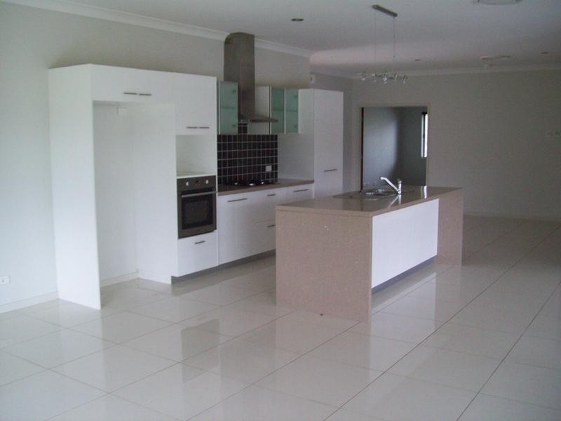 24 Raven Court, Karalee QLD 4306