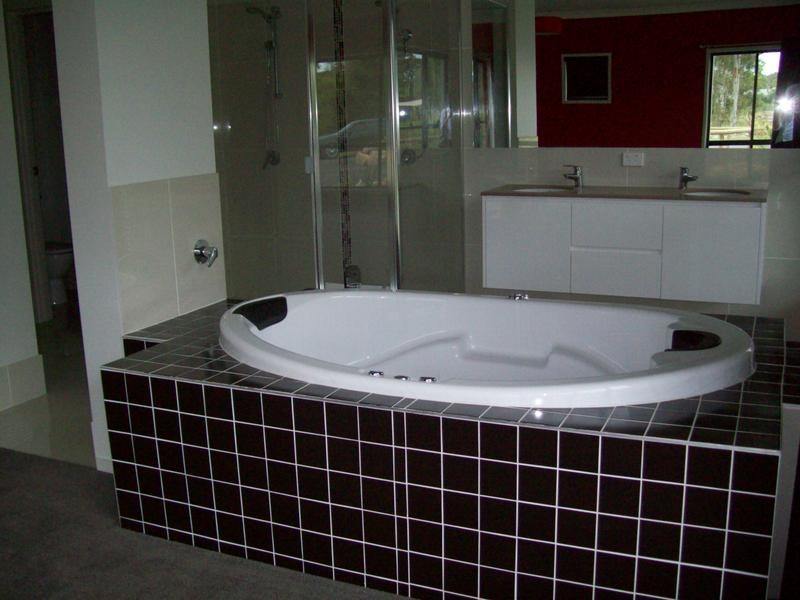 24 Raven Court, Karalee QLD 4306