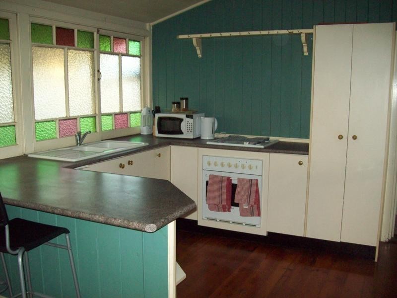 30 The Terrace, North Ipswich QLD 4305